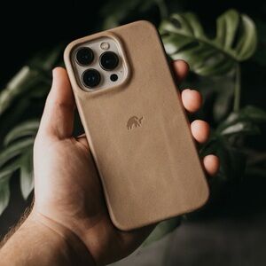 Bullstrap IPhone 14 Pro Minimalist Case